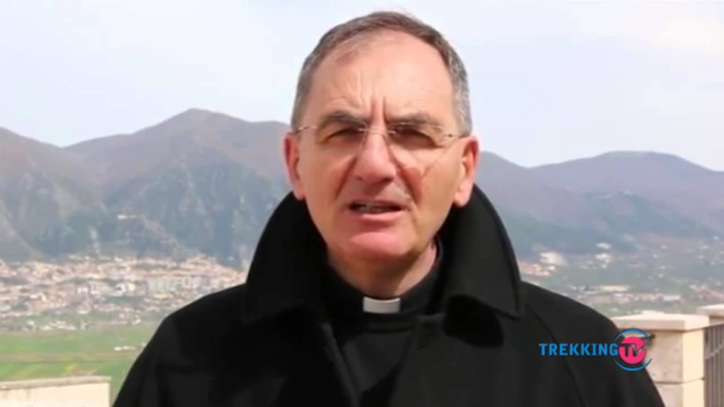 Pasqua-2016-Gli-auguri-di-Monsignor-De-Luca-Vescovo-della-diocesi-Teggiano-Policastro
